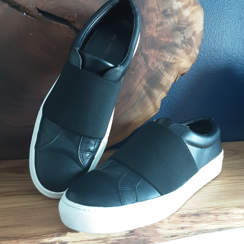 VIA SPIGA LEATHER SLIP ON SNEAKER  8M